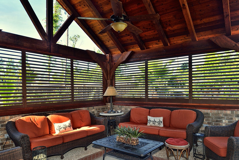 aluminumplantationshutter-fixedwoodpergola_orig